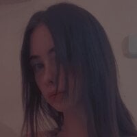 Marinat0000000's Offline Chat Room