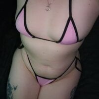 Stoner_BarbieXX's Avatar Pic