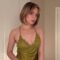 madeline_doll webcam model