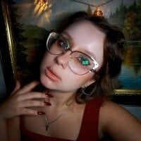 HildElsey webcam model