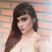 Lea_Busty's Offline Chat Room