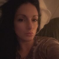 2hot4u2015 webcam model