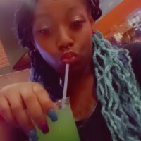 Caramedrippin's Offline Chat Room