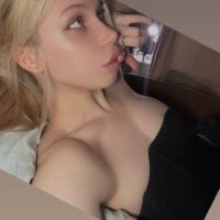 OdelynaFrake webcam