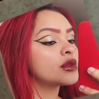غرفة دردشة Alexa__Pinkk دون اتصال