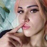 SissyDiana's Offline Chat Room
