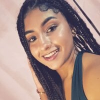 isabella_tp's Avatar Pic