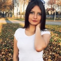 غرفة دردشة SecretAndrea دون اتصال
