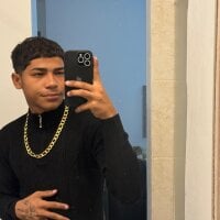 Kelvinhotlatin webcam