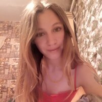 green-eyed-kitty's Offline Chat Room