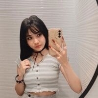 ela_petit webcam model