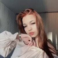 LynCreighton webcam model