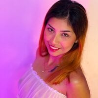 Lorrainee_ webcam model