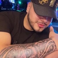 santii_exotic_ webcam model