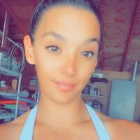 prettypussy4youu's Offline Chat Room