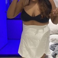 SexyRiyaaa1 webcam