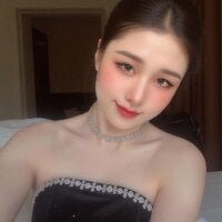 Louisa68 webcam model