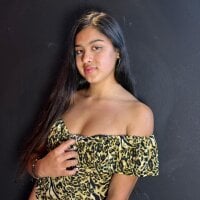 CatalinaMoretti webcam model