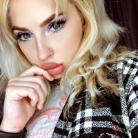 LavandaStarr's Offline Chat Room