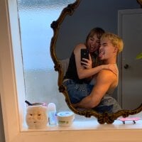 maevenelijah's Offline Chat Room