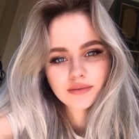 Offline chatovací místnost AsminaAvaeva