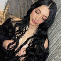 Julieta-Hot webcam model