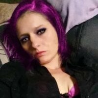 lovelycummings' Offline Chat Room