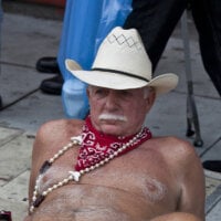 MrSmilesNudist offline chatrum