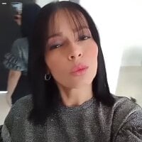 ADARAROUXXXX's Profile Pic