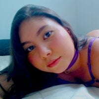 blumblum333 webcam model