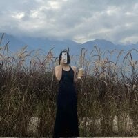 Milk_xx webcam model