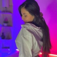 Zoe_White_