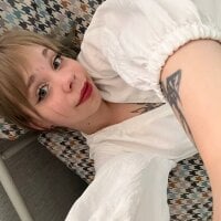 Milena_brilliant webcam