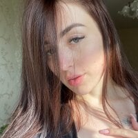 SaraSakuura webcam model