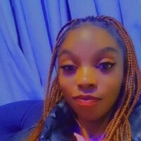 SexyDoll25x webcam model