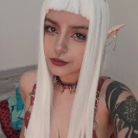 Ellaa_C webcam