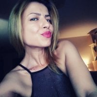 AlicePlayOn Adlı Modelin Çevrimdışı Sohbet Odası