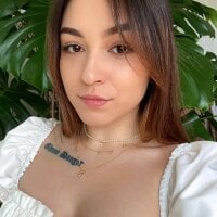 ohmyElly webcam model