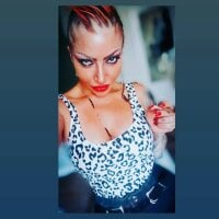 HorrorHottie's Offline Chat Room