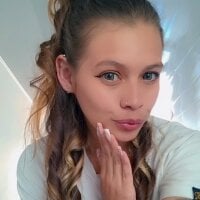 sweetlittlelisa model avatar