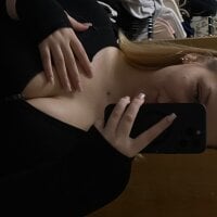 MonroeRoss model avatar