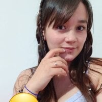 Danna__pinkk's Avatar Pic
