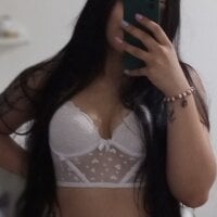 amirayazbeck's Offline Chat Room
