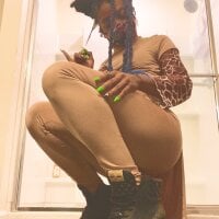 Nakedballerina813's Offline Chat Room