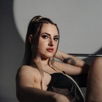 Oki_Vibes webcam model