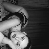 BellaMaeOF's Offline Chat Room