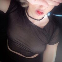 MaddyWildHoney offline chatrum