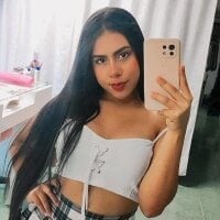 emmi_collinss