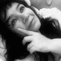 Sweeetness_Milf webcam model