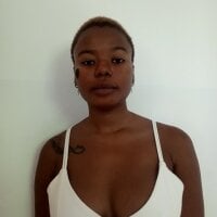 Sexxygolden's Offline Chat Room